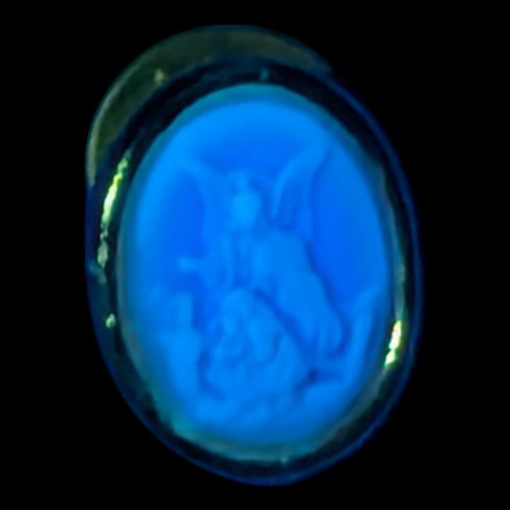 Victorian Pink Angel Cameo Brooch Religious Oval Lapel Pin Gold Tone UV Reactive - Picture 2 of 4